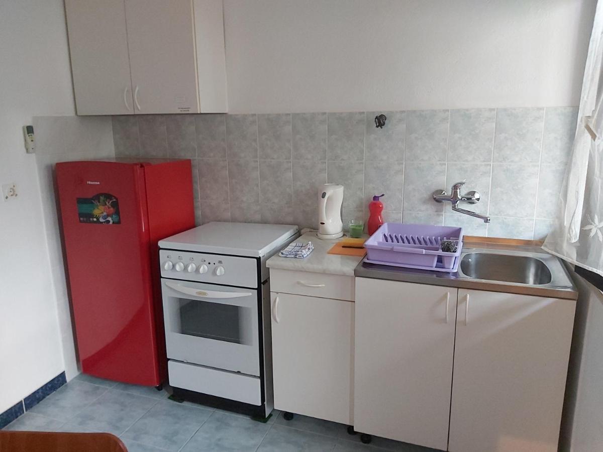 Apartman Janja Lejlighed Bol Eksteriør billede